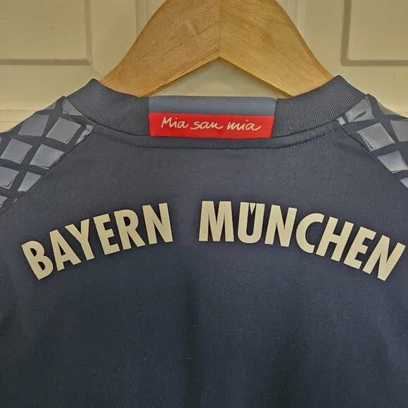 Bayern Munich 2016/2017 Goalkeeper Adidas Jersey Youth Large Football Soccer - Picture 9 of 9